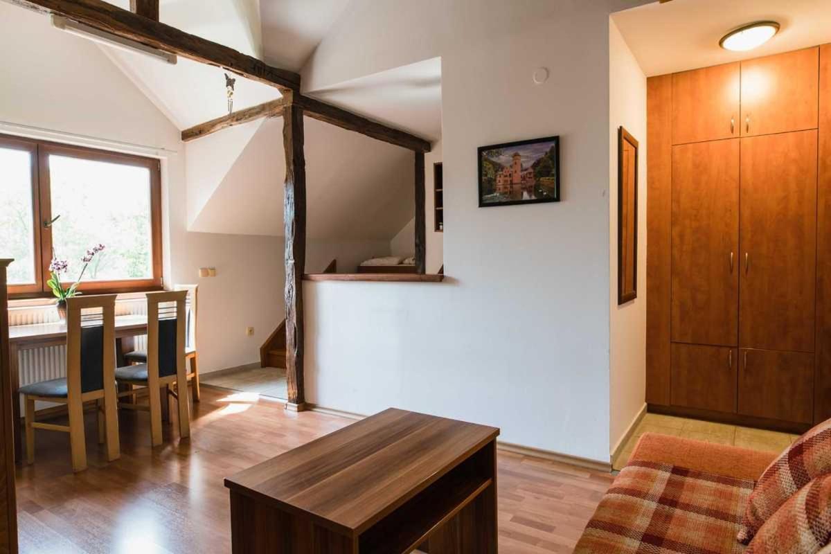 Penzion U Holuba Hradcovice Bagian luar foto